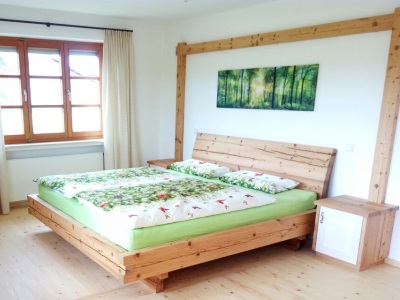 Doppelbett in Altholz Fichte