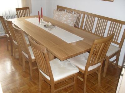 Sitzgruppe in Eiche, Tisch mit Ansteckteil