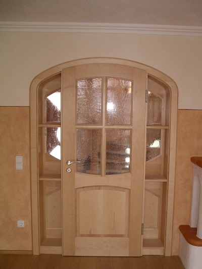 Zimmertüre mit Korbbogen und zwei Seitenteilen in can. Ahorn